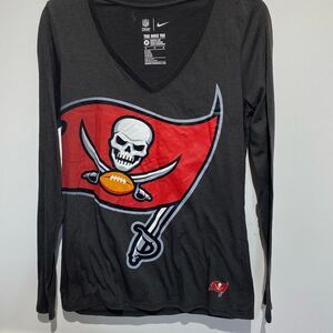 The Nike Tee Women's Gray Tampa Bay Buccaneers NFL Team Apparel T-Shirt Medium